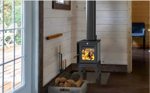 Lincoln Wood Stove by Hearthstone